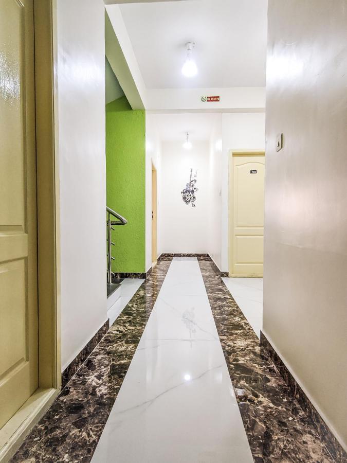 สปอร์ต ไอค่อน สวีท Hotel Yelahanka ภายนอก รูปภาพ